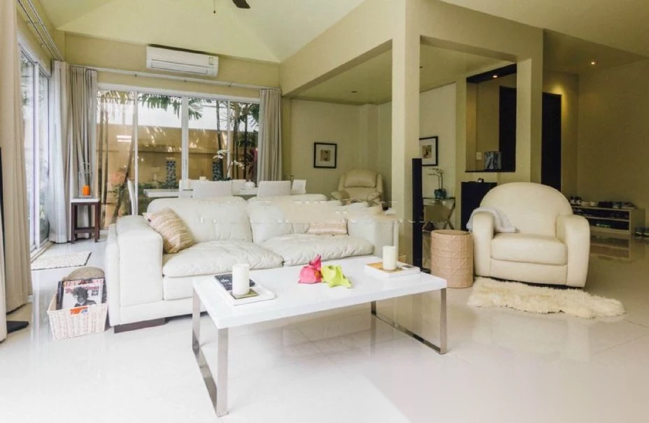 2 Bedroom Villa for rent at Sinsuk Thanee Village complex · Si Sunthon · Pool View — photo 6