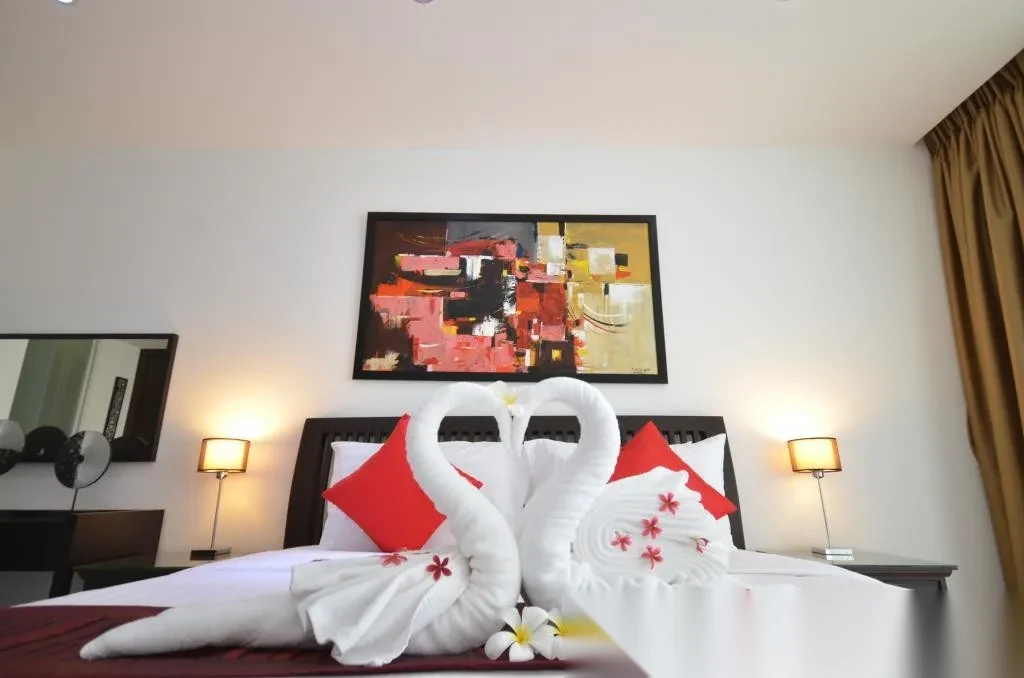 Апартаменты 2BR в ЖК Sansuri · Чернг Тале / Bang Tao · Вид в сад — фото 2