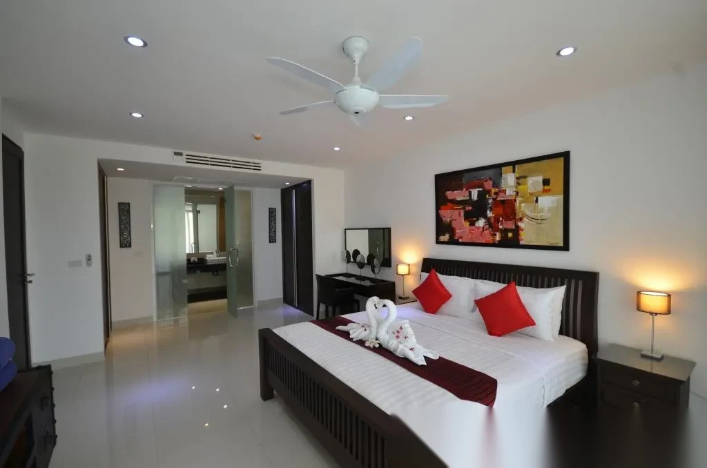 Апартаменты 2BR в ЖК Sansuri · Чернг Тале / Bang Tao · Вид в сад — фото 3