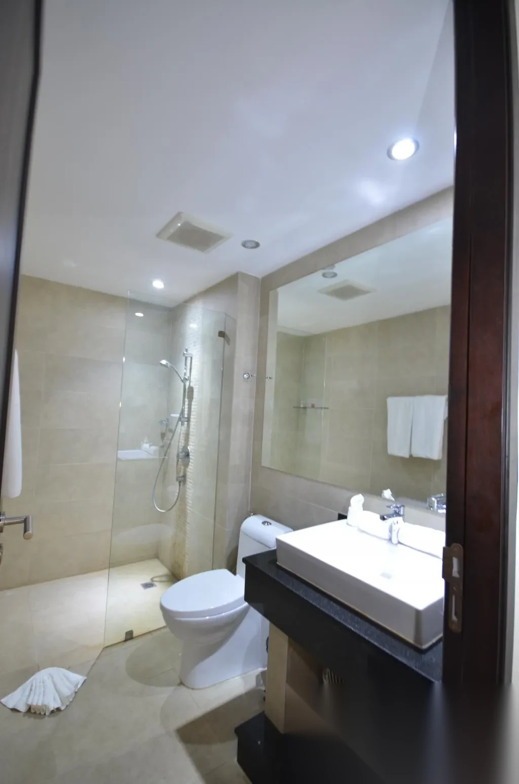 Апартаменты 2BR в ЖК Sansuri · Чернг Тале / Bang Tao · Вид в сад — фото 11
