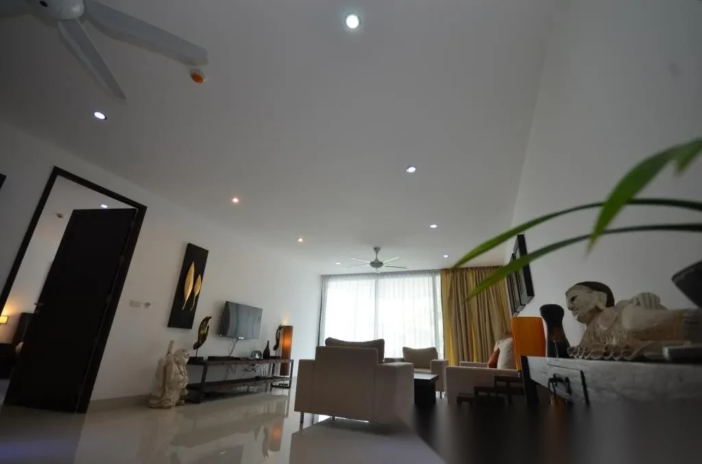 Апартаменты 2BR в ЖК Sansuri · Чернг Тале / Bang Tao · Вид в сад — фото 12