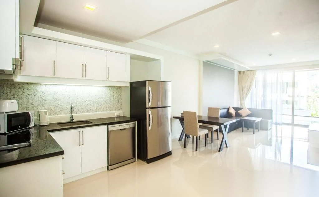 Апартаменты 1BR в ЖК Q Conzept Condominium · Карон · Вид в сад — фото 3