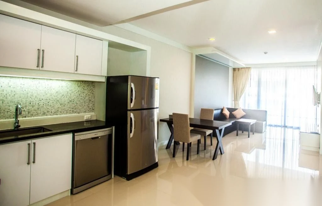 Апартаменты 1BR в ЖК Q Conzept Condominium · Карон · Вид в сад — фото 4