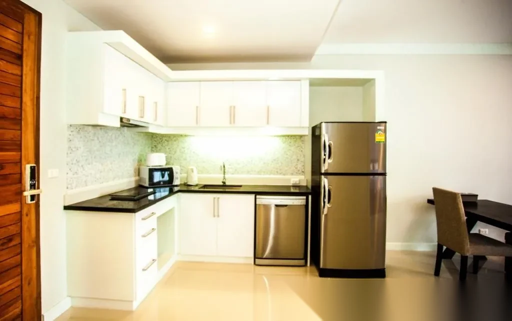 Апартаменты 1BR в ЖК Q Conzept Condominium · Карон · Вид в сад — фото 5