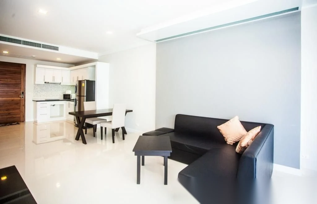 Апартаменты 1BR в ЖК Q Conzept Condominium · Карон · Вид в сад — фото 10