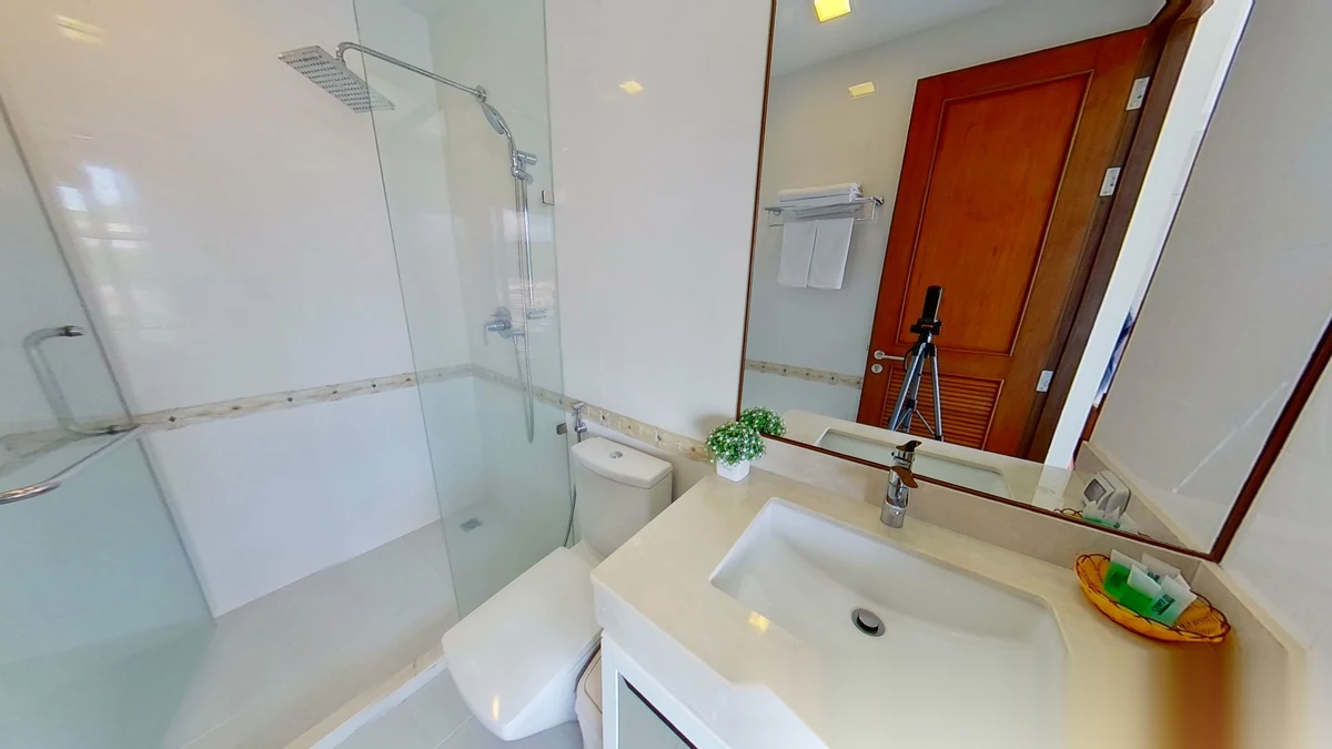 Апартаменты 2BR в ЖК Q Conzept Condominium · Карон · Вид на бассейн — фото 8