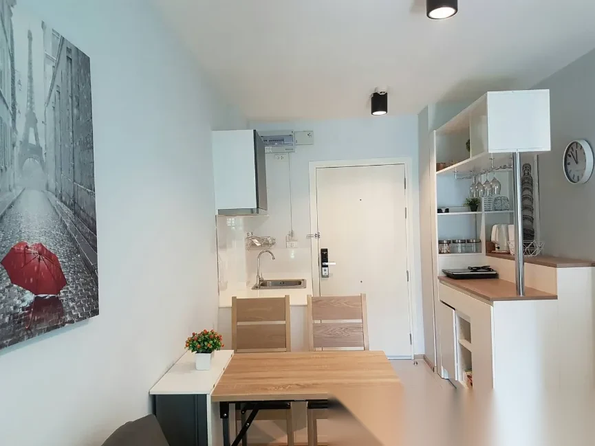 Апартаменты 2BR в ЖК ZCAPE III · Вичит · Вид на бассейн — фото 4
