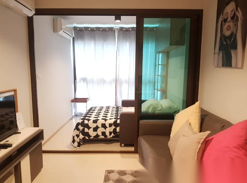 Апартаменты 2BR в ЖК ZCAPE III · Вичит · Вид на бассейн — фото 9