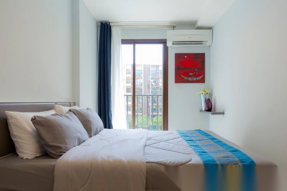Апартаменты 2BR в ЖК ZCAPE III · Вичит · Вид на бассейн — фото 10
