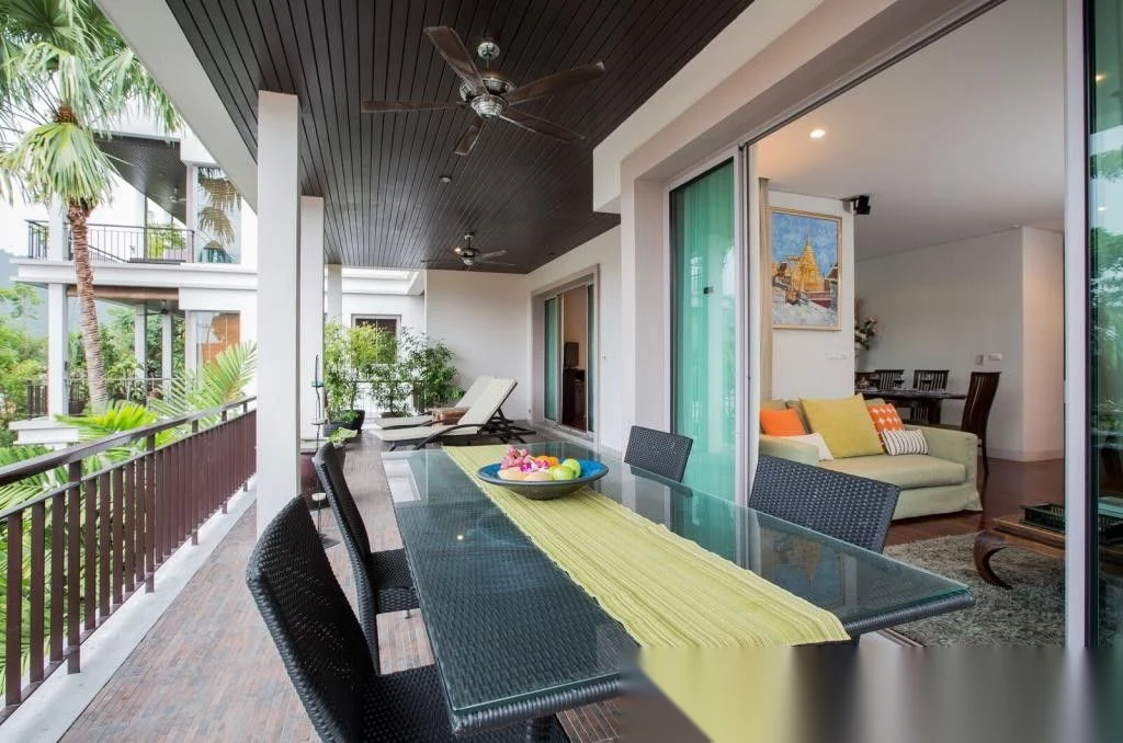 Апартаменты 2BR в ЖК Kata Gardens · Карон · Вид на бассейн — фото 10
