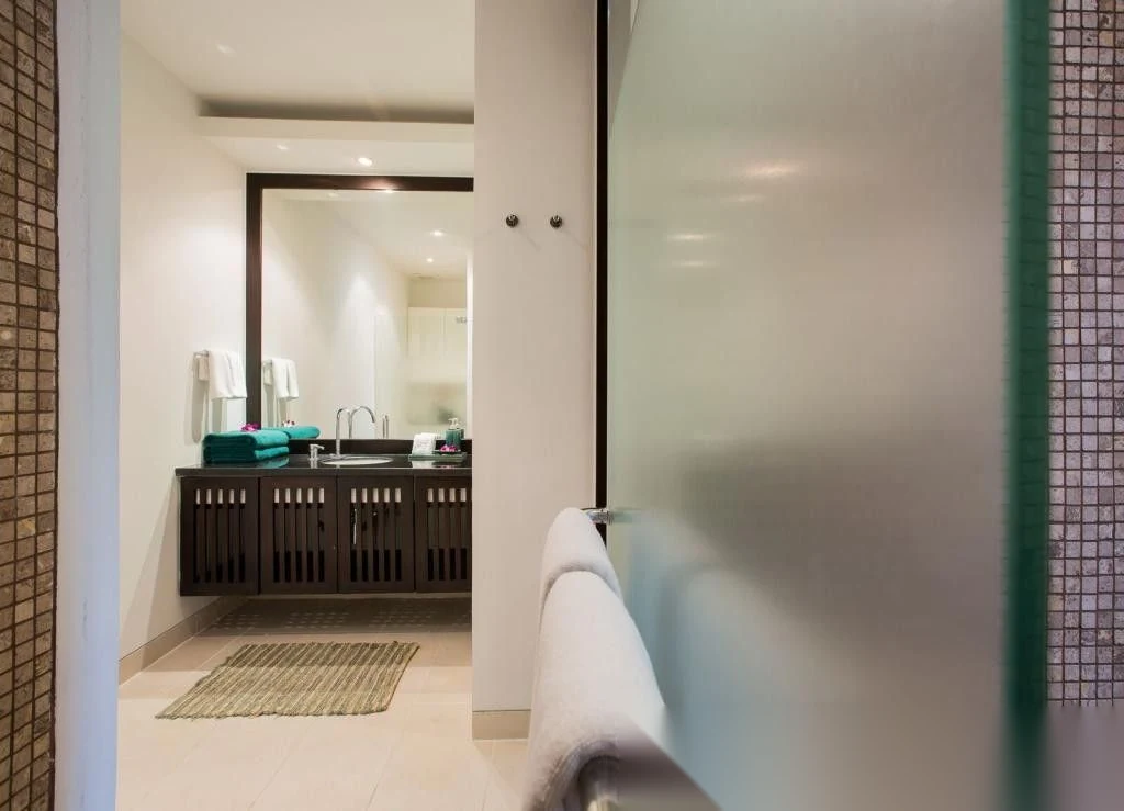 Апартаменты 2BR в ЖК Kata Gardens · Карон · Вид на бассейн — фото 11
