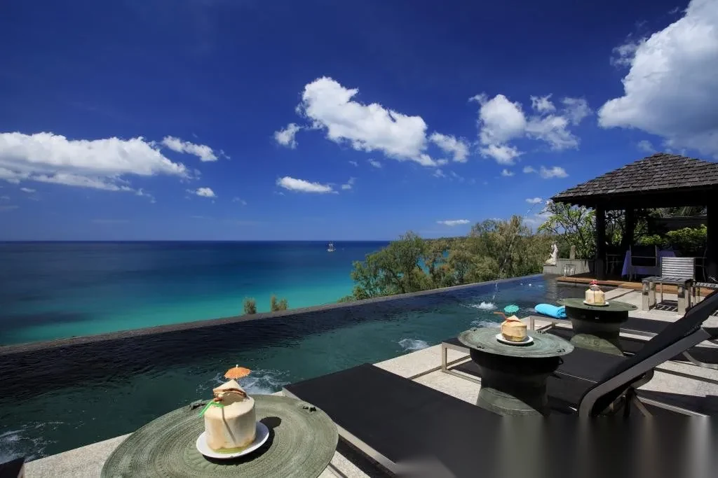 11 Bedroom Villa for sale at Surin Heights complex · Choeng Thale · Sea View — превью PDF