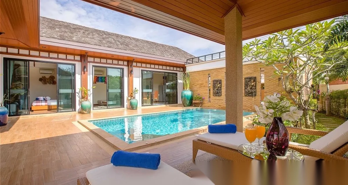 Вилла 3BR в комплексе Rawai VIP Villas & Kids Park · Раваи · Вид на бассейн