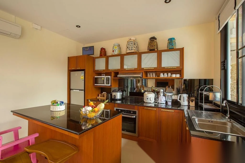 Вилла 4BR в комплексе Rawai VIP Villas & Kids Park · Раваи · Вид на бассейн — фото 3