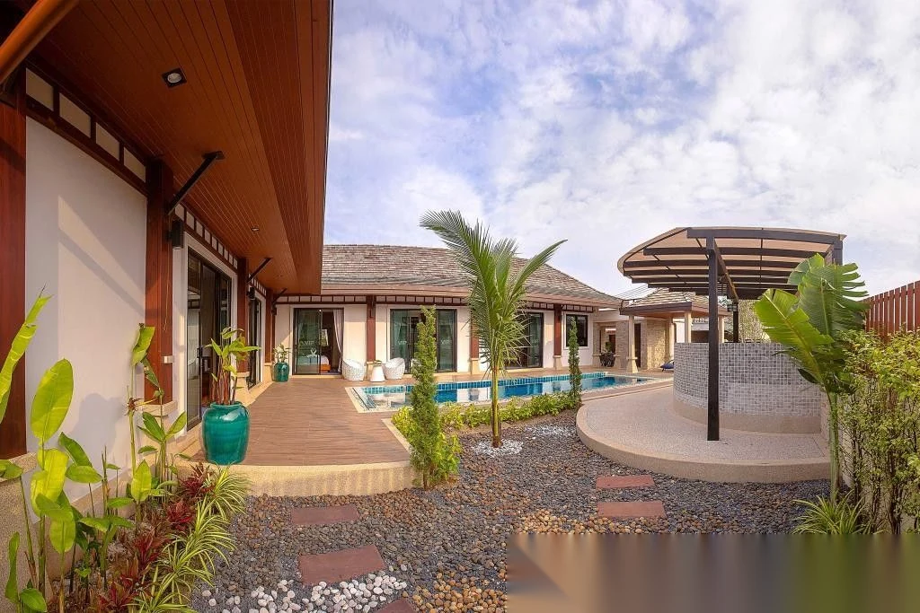 Вилла 4BR в комплексе Rawai VIP Villas & Kids Park · Раваи · Вид на бассейн — фото 11
