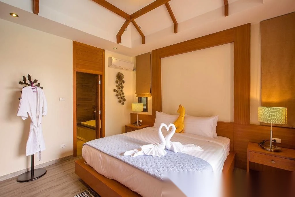Вилла 6BR в комплексе Rawai VIP Villas & Kids Park · Раваи · Вид на бассейн — фото 6